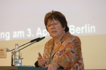 Marion Caspers-Merk