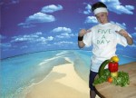 Fotowettbewerb Weltgesundheitstag 2003: Junge mit five-a-day-t-shirt