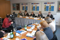 Podiumsrunde der Pressekonferenz zum WGT 2003